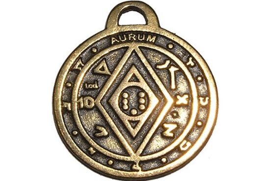 amuleto de monedas para la buena suerte y la riqueza